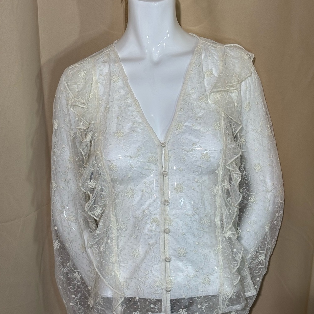 NWT Gap Recycled Lace Ruffle Top
